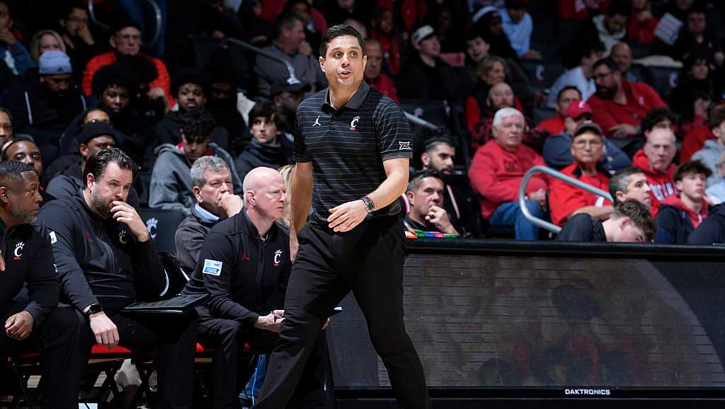 Wes Miller out as Bearcats head basketball coach after 5 seasons