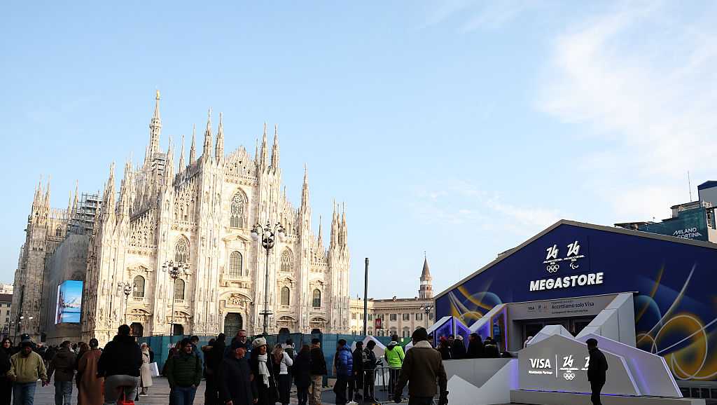 Olympic swag draws visitors to Milan ahead of the games