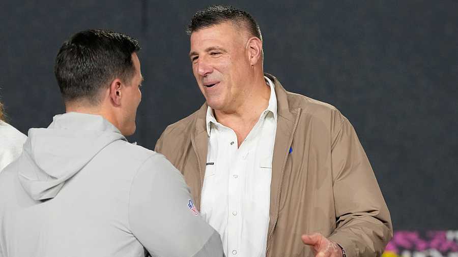 SAN JOSE, CALIFORNIA - FEBRUARY 02: Head coaches Mike MacDonald of the Seattle Seahawks and Mike Vrabel of the New England Patriots shake hands during Super Bowl LX Opening Night at San Jose McEnery Convention Center on February 02, 2026 in San Jose, California. (Photo by Thearon W. Henderson/Getty Images)