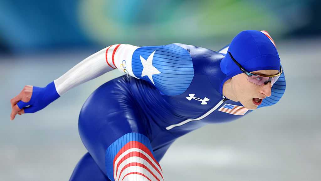 Watch: U.S. speed skater Jordan Stolz smashes Olympic record with blazing debut