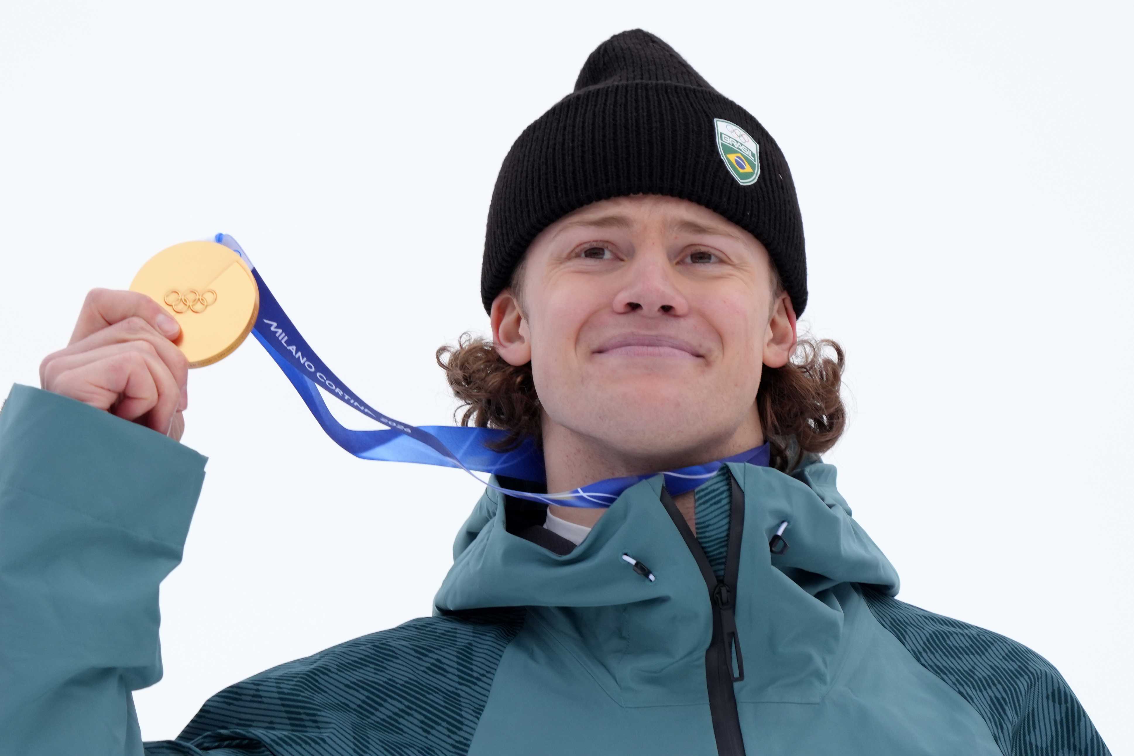 Brazil's Lucas Pinheiro Braathen wins giant slalom, earns South America's 1st medal at Winter Games