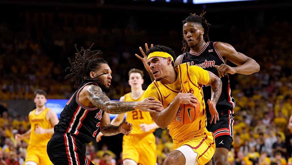NCAA Tournament projections: Iowa State loses No. 1 seed; Hawkeyes graduate from bubble