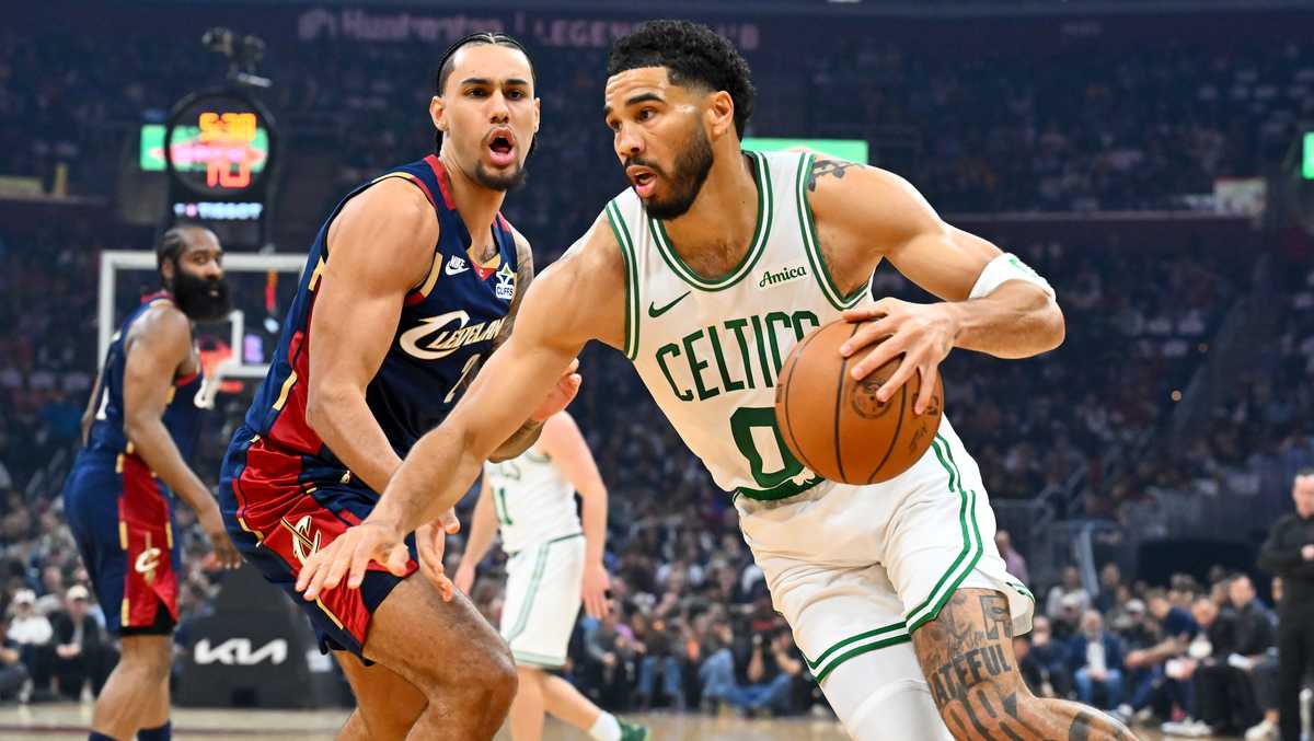 Boston Celtics beat Cleveland Cavaliers 109-98; Tatum scores 20 in second game back