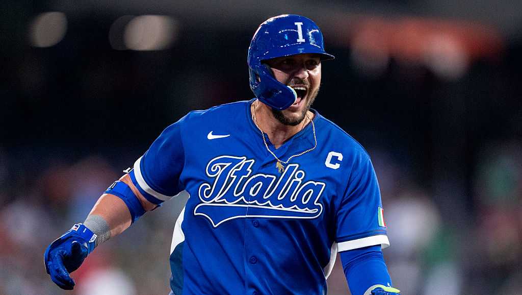Royals’ Vinnie Pasquantino hits 3 HR for Italy in World Baseball Classic, helps send U.S. to quarterfinals