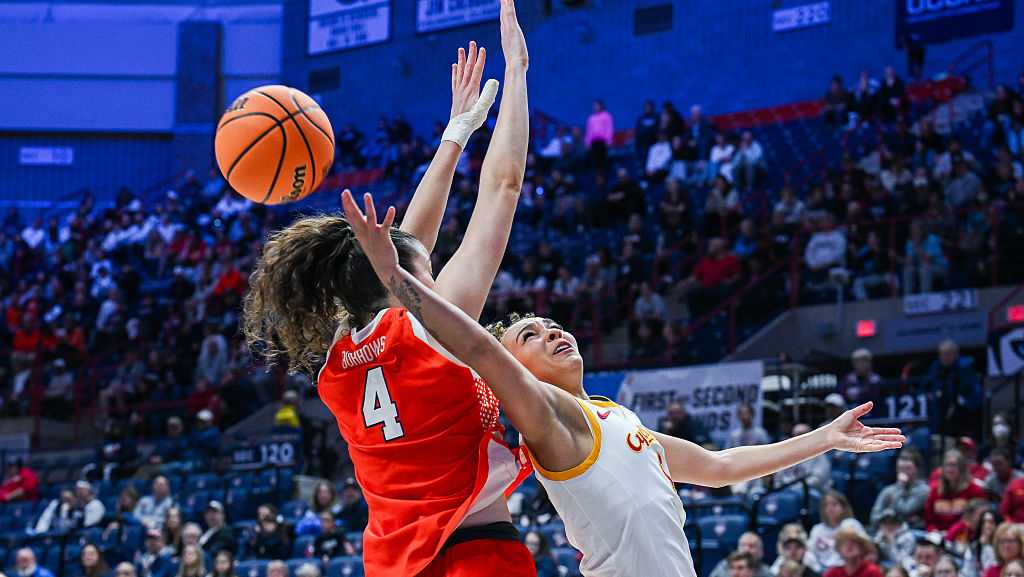 Cyclones drop NCAA opener to Syracuse as Crooks scores 37 in tough loss in Connecticut
