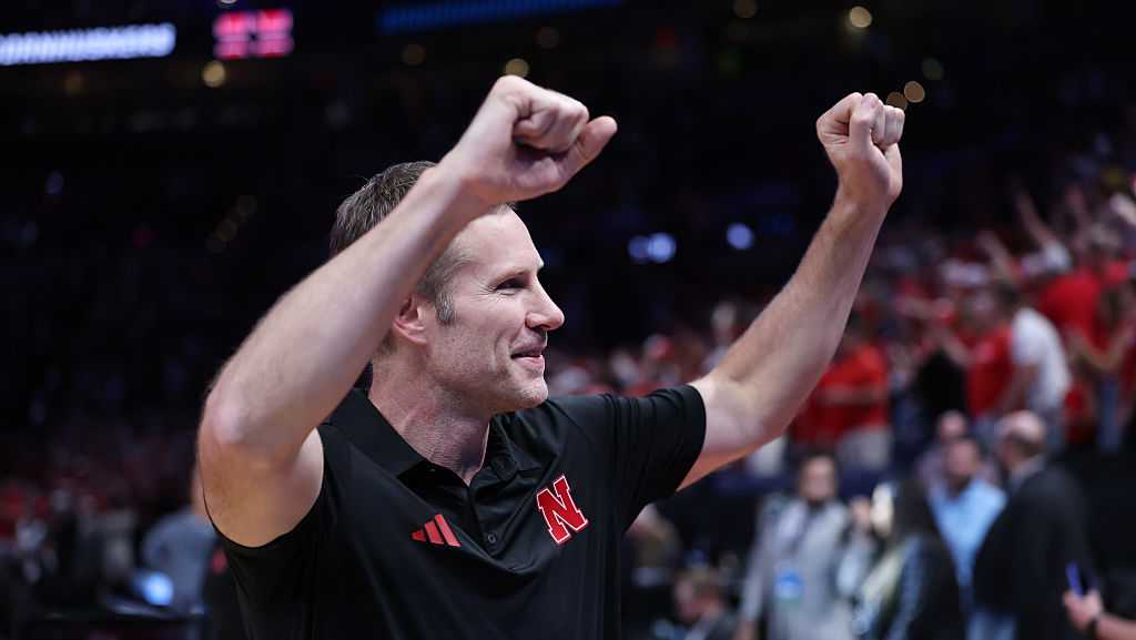 Fred Hoiberg of Nebraska wins AP Coach of the Year Award in men's college basketball