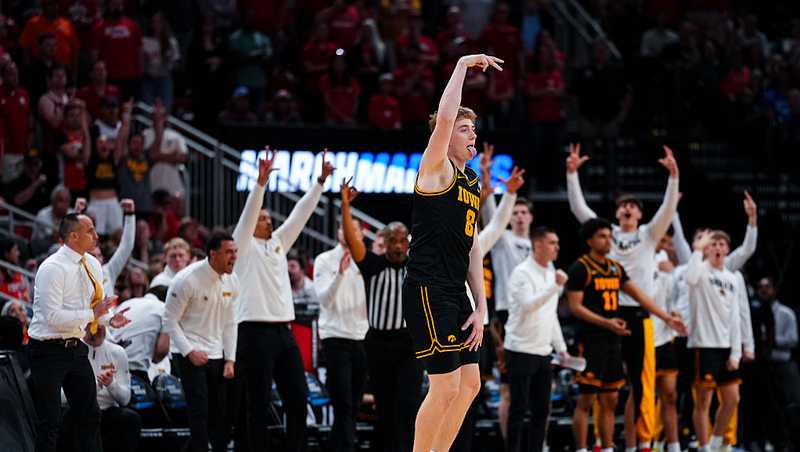 Live updates: Iowa basketball takes on Big Ten rival Illinois with Final Four on the line