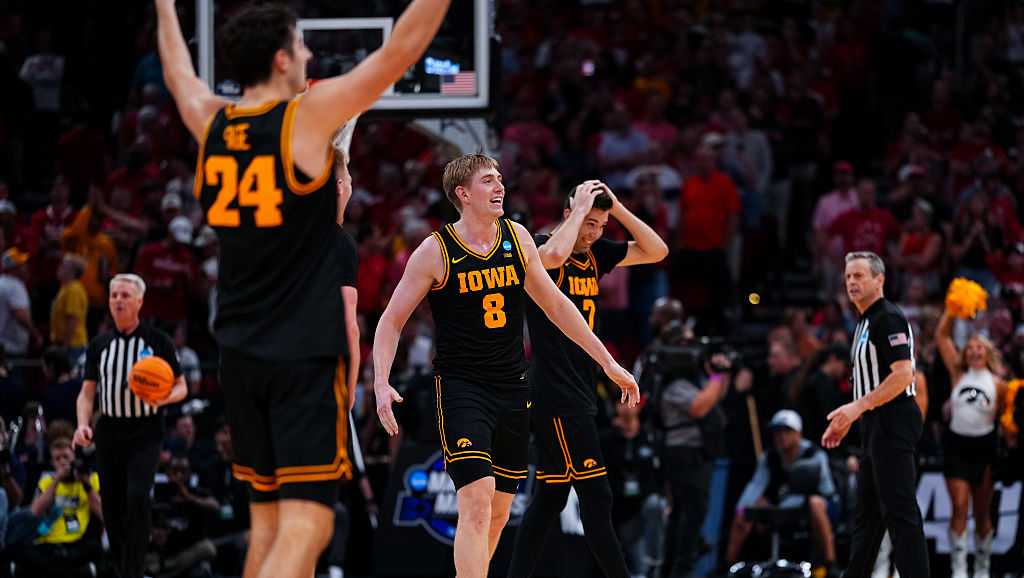 Iowa vs. Illinois: What to know about the Hawkeyes' first Elite Eight game since 1987