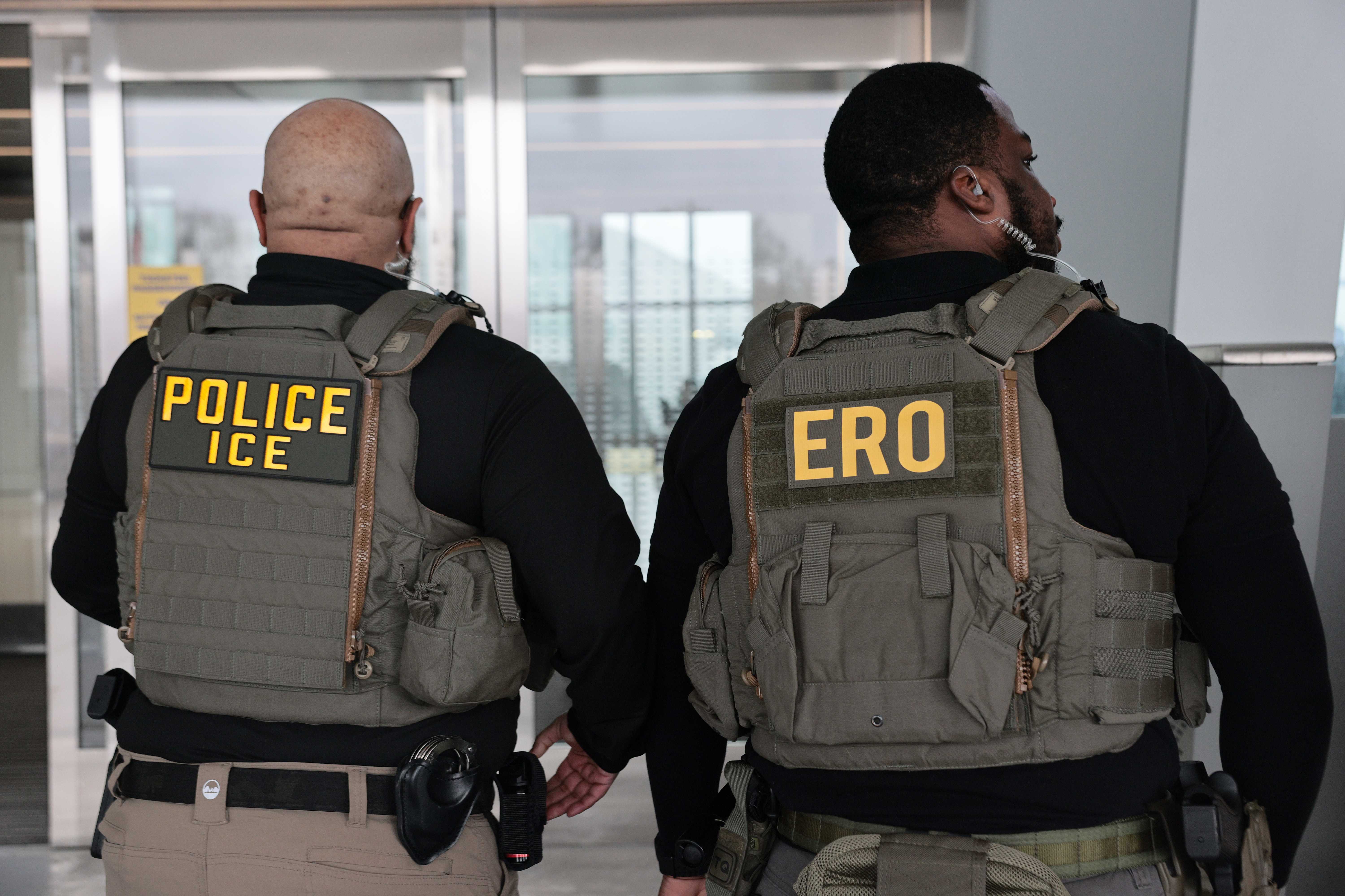 Can ICE help ease long lines? Experts say officers lack training for screening tasks