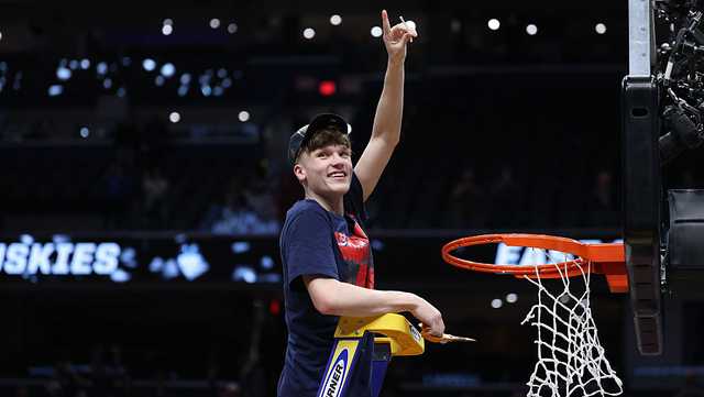UConn freshman's road to March Madness legend began in small Indiana town