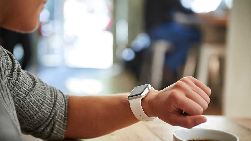 FDA warns against using smartwatches to measure blood sugar - Vimarsana News