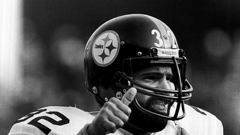 A Pittsburgh Steelers helmet is seen during training camp at Heinz News  Photo - Getty Images