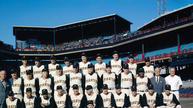 RARE 1966 PITTSBURGH PIRATES COLOR TEAM PHOTO WITH ROBERTO CLEMENTE