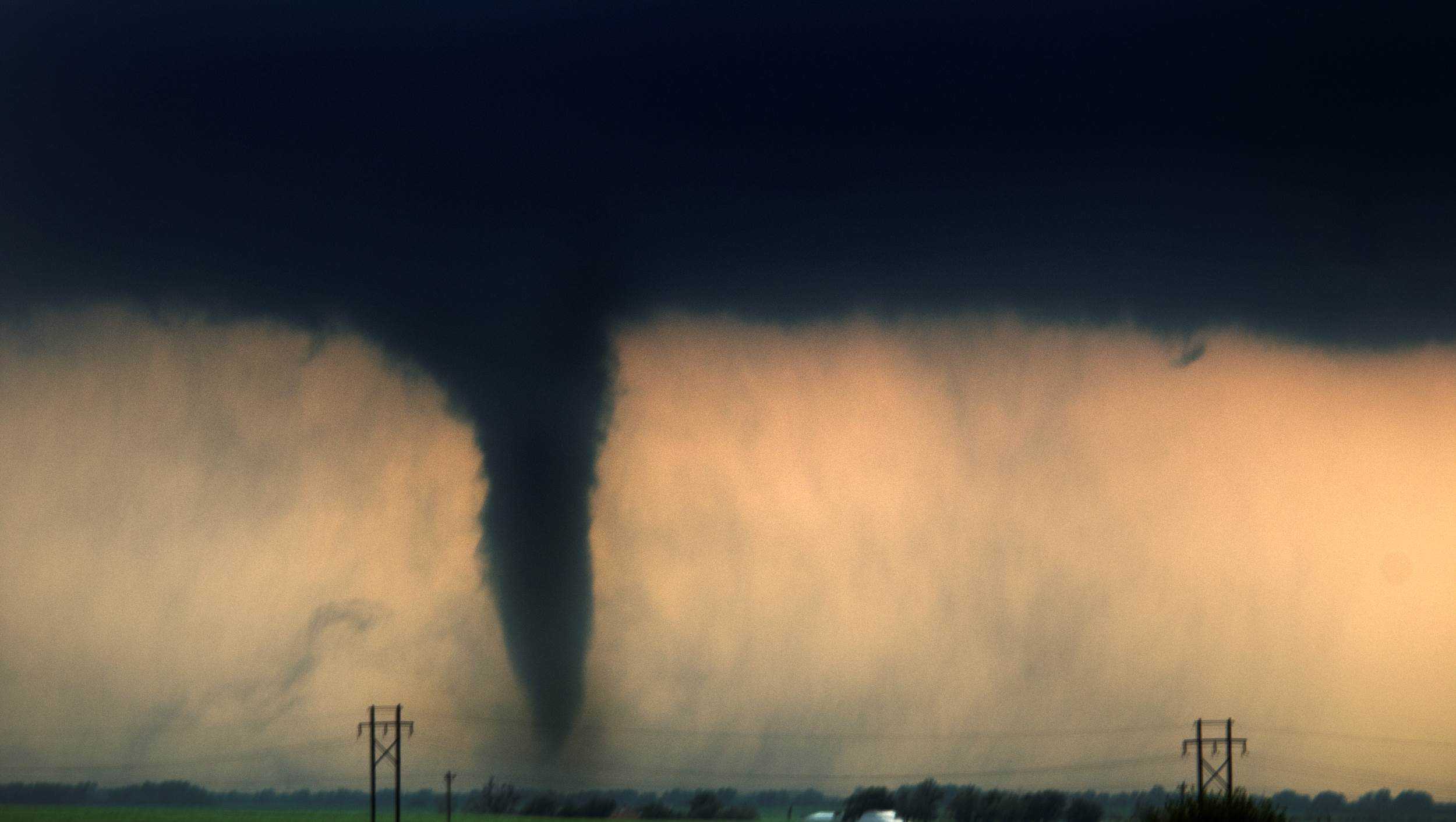 What to do during a tornado - Vimarsana News