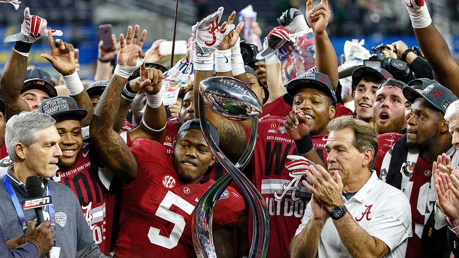 NCAA FOOTBALL: DEC 31 College Football Playoff Semifinal - Cotton Bowl- Michigan State v Alabama