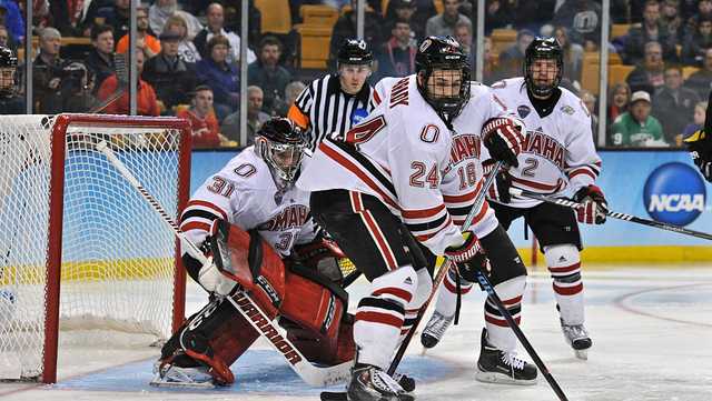 2 Maverick hockey fans make $1 million investment in UNO hockey program
