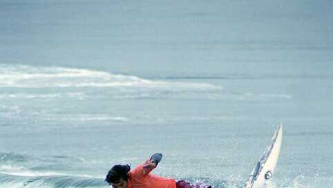 Hawaii surfing star Mikala Jones, 44, dies in shocking accident - Vimarsana News