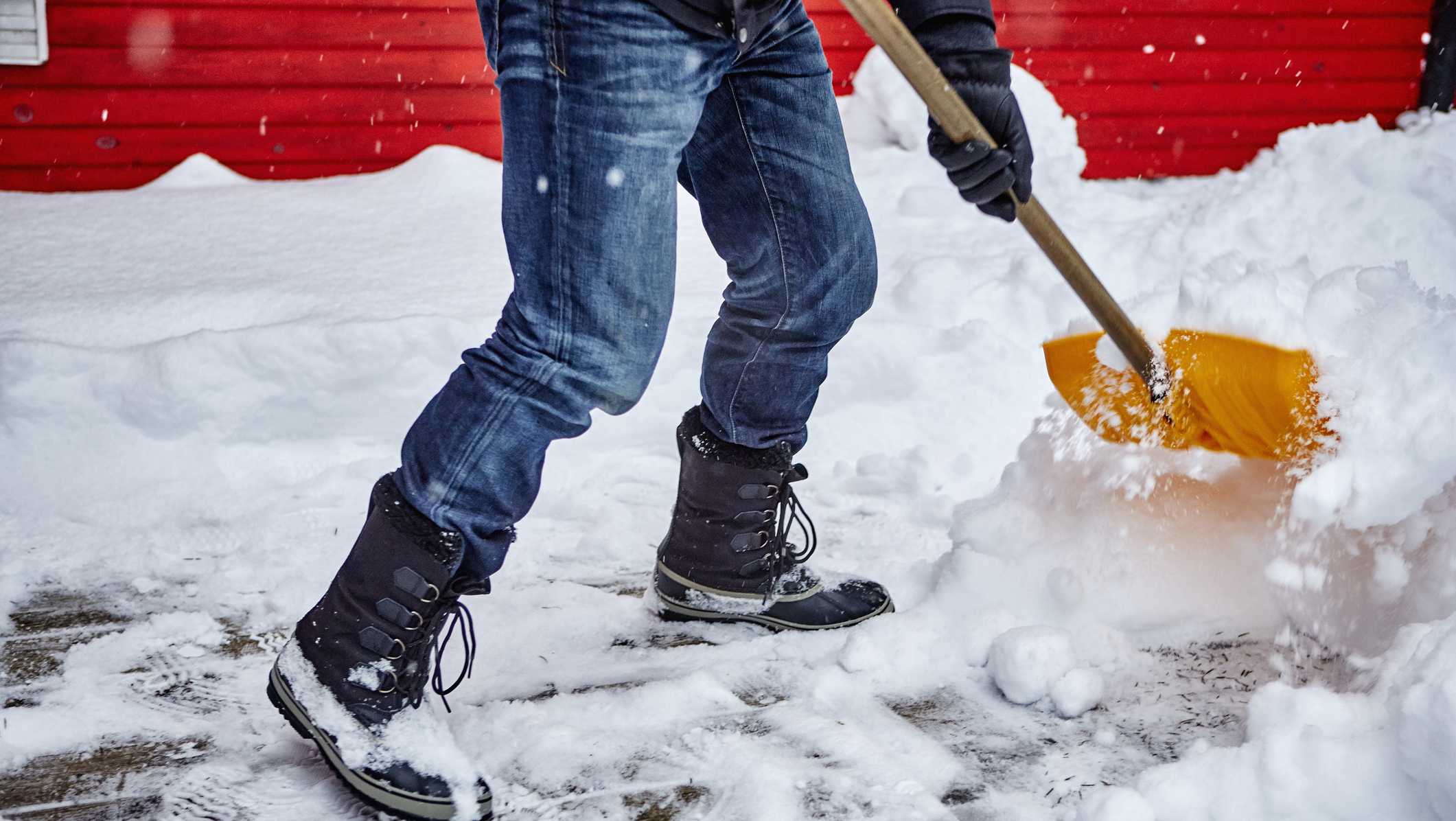Snow shoveling | Tips and tricks for the best practices