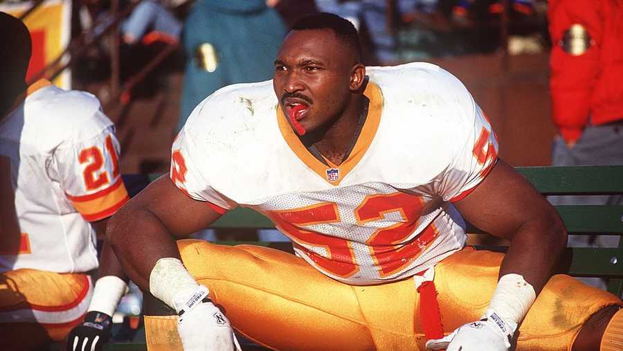19 Dec 1992: KEITH MCCANTS OF THE TAMPA BAY BUCCANEERS DURING A BUCCANEERS V 49ERS GAME IN SAN FRANCISCO.