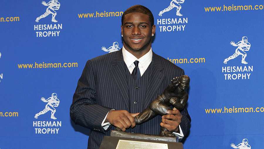 Reggie Bush, University of Southern California tailback holds the Heisman Trophy during the 2005 Heisman Trophy presentation at the Hard Rock Cafe in New York City, New York on December 10, 2005.