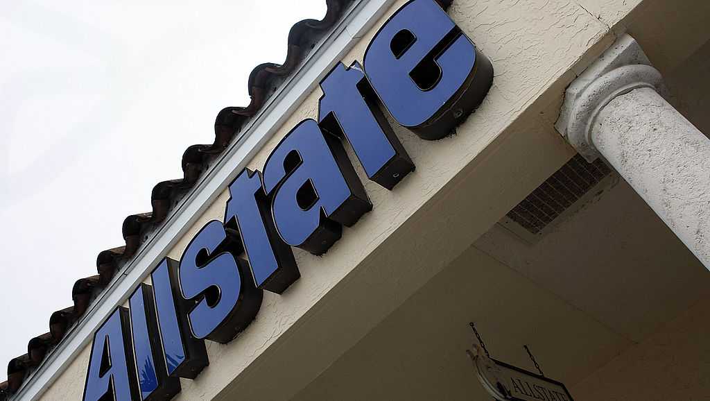 В доклада се казва, че Allstate също е спряла да пише нови полици за застраховане на имущество в Калифорния