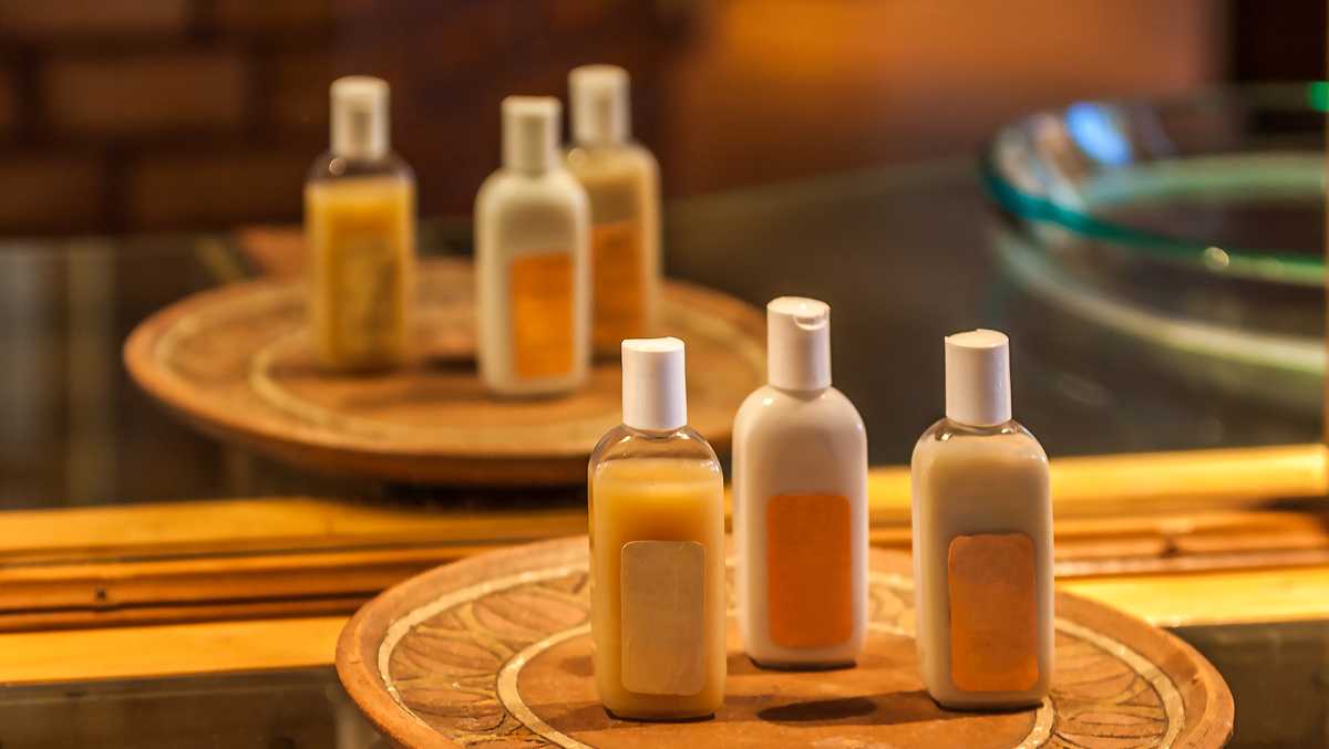 Marriott hotels to ban mini shampoo bottles by the end of next year