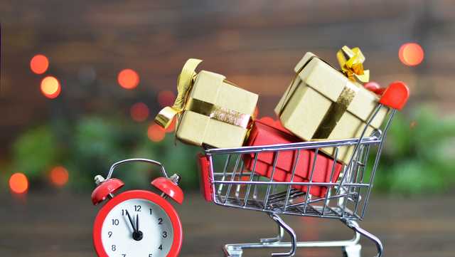 Last-minute holiday gift ideas as shipping deadlines approach - Vimarsana News