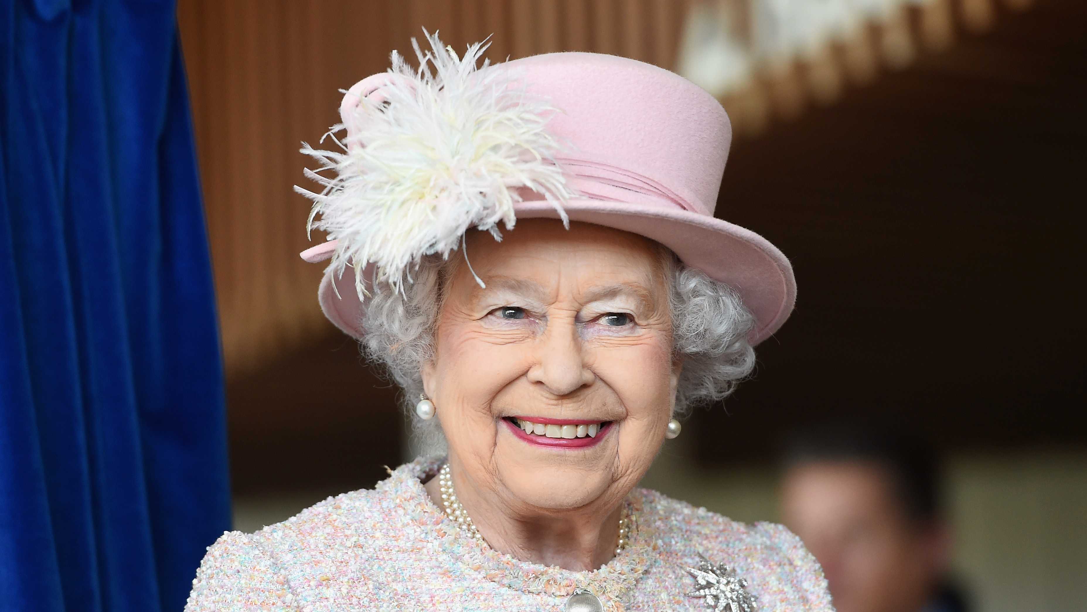 Queen celebrating her 96th birthday, why she has 2 celebrations - Vimarsana News