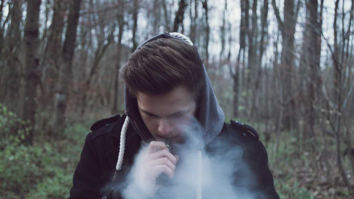 Michigan set to become the first state to ban the sale of flavored vaping  products