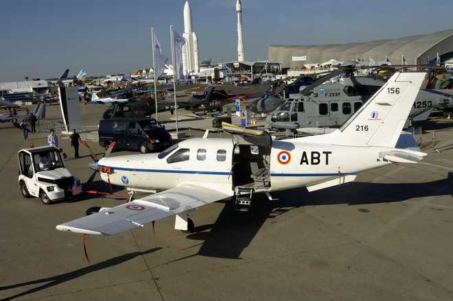 TBM 2005 2005 2005 700 al salone aeronautico di Parigi; rimorchiatore Salon-du-Bourget Getty Images)