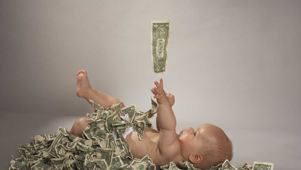 Baby Bonus Fund proposal would give families $1K