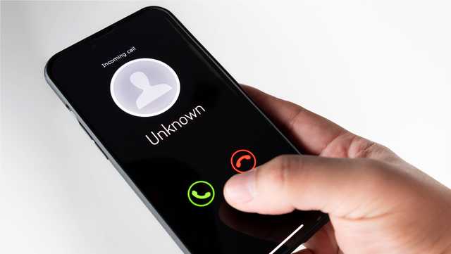 Iowa woman loses thousands in phone scam, here's how to not fall victim - Vimarsana News