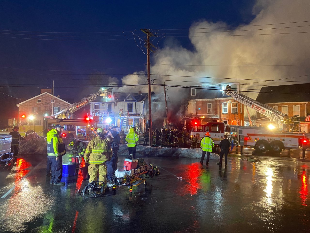 Car Crashes Into Gettysburg Gift Shop Explodes Car Crashes Into Gettysburg Gift Shop Explodes