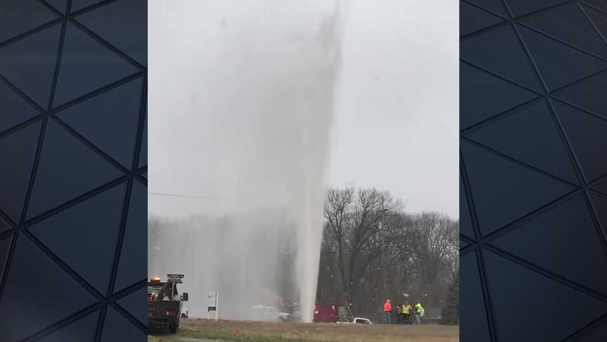 Watch: Water main break creates geyser near North Oak Trafficway