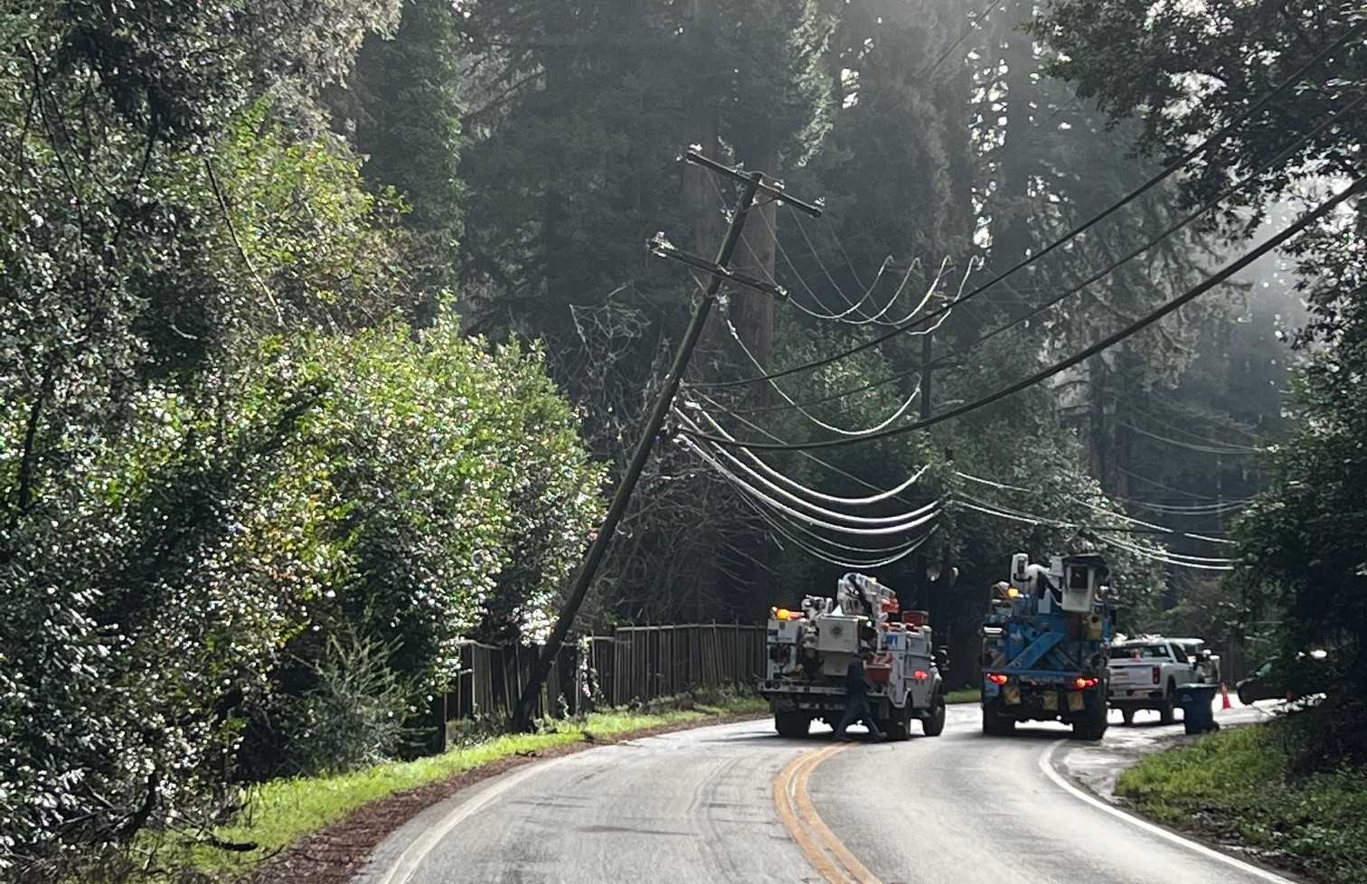 State Route 9 in the Santa Cruz Mountains open to one way traffic