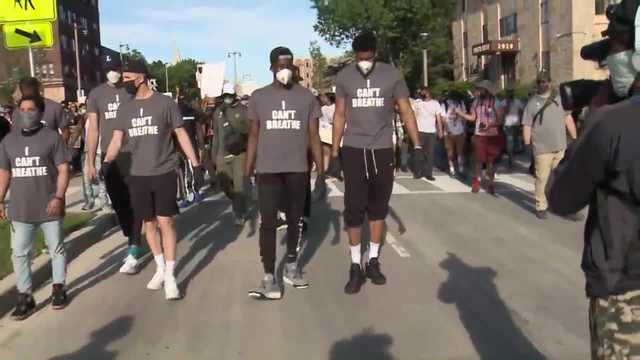 Giannis Called For 'Change' And 'Justice' At A March In Milwaukee