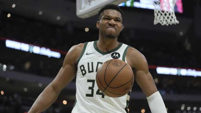 Lillard returns, Bucks beat Bulls 118-109 - Vimarsana News
