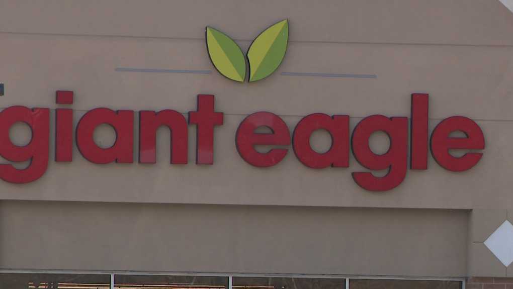 Man charged after trying to use stolen credit cards at Giant Eagle