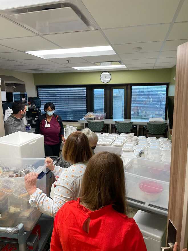 family provide annual action meals to uofl cancer patients and their families
