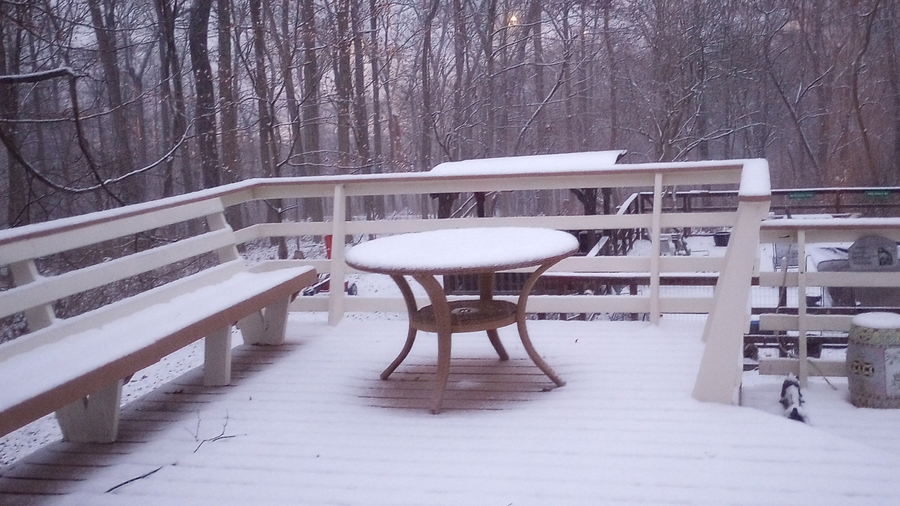 PHOTOS Areas around Cincinnati see light snowfall Saturday