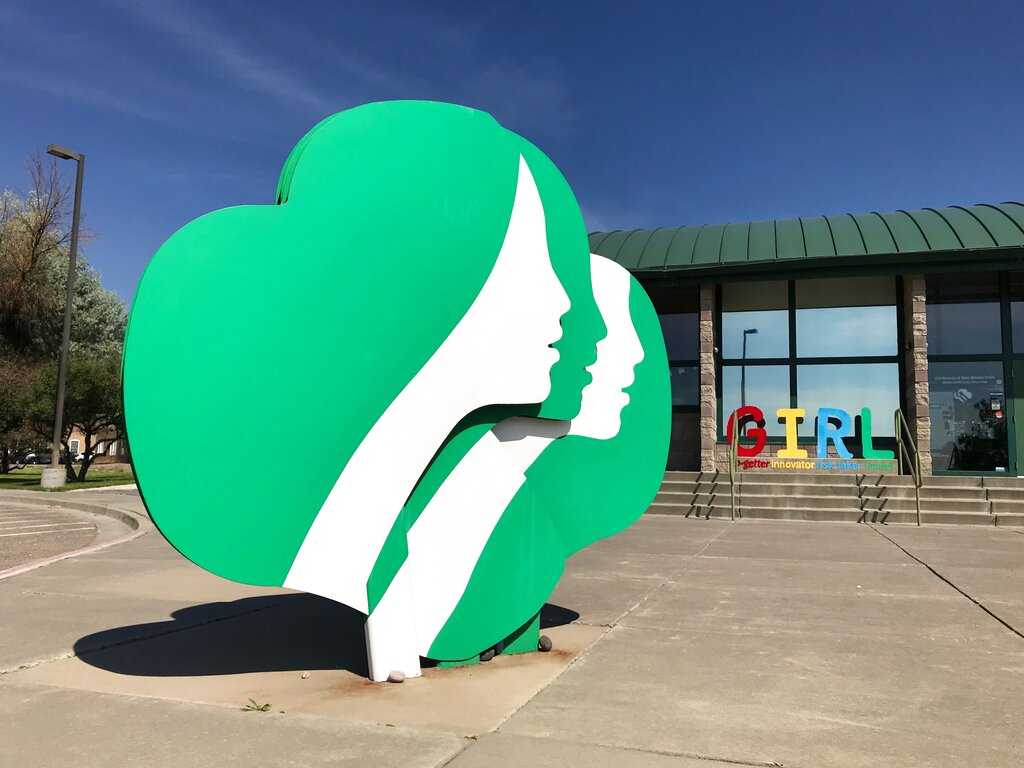 News We Love: Girl Scouts celebrate special bilingual troop