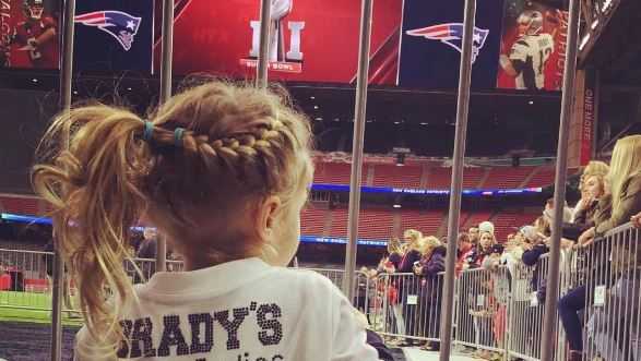 Tom Brady Calls Daughter Vivian His No. 1 Cheerleader - E! Online