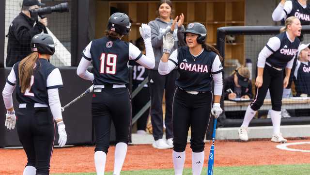 Omaha defeats Jackrabbits in front of record crowd Saturday - Vimarsana News