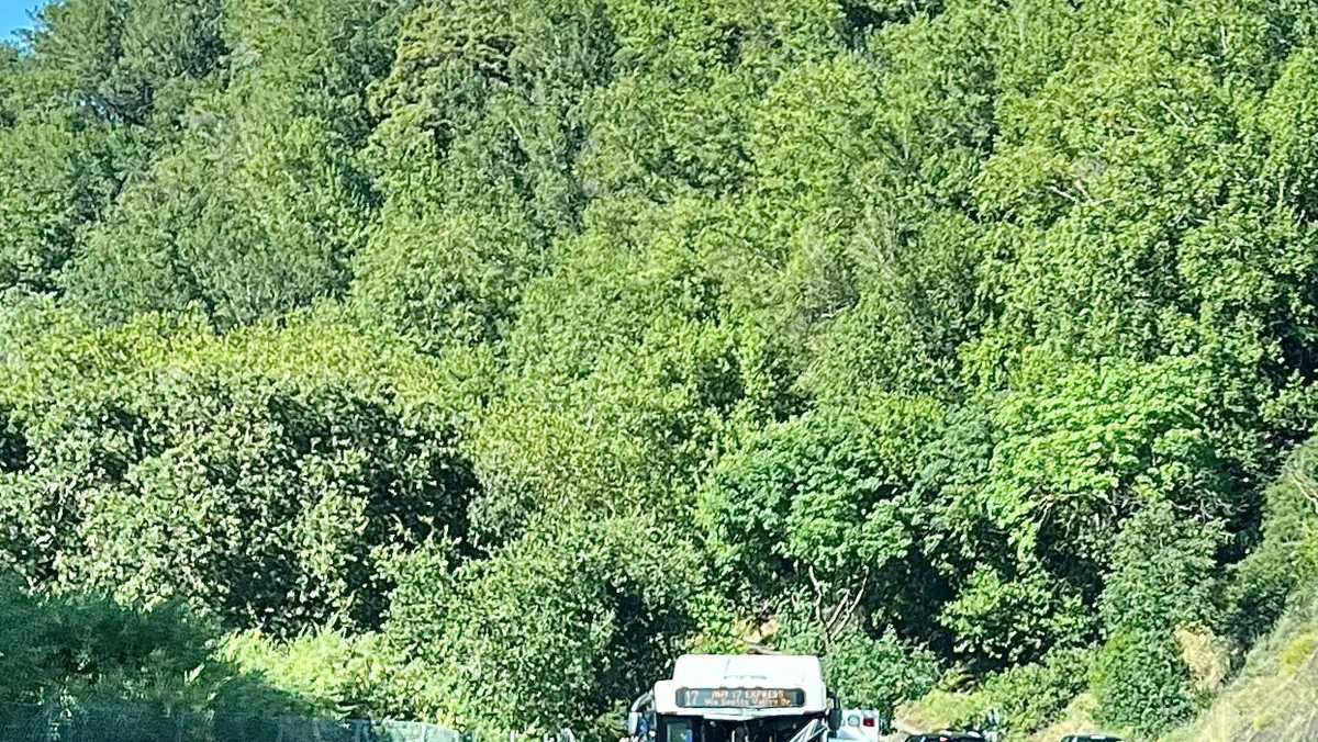 4 injured in multi-vehicle crash involving bus on Highway 17