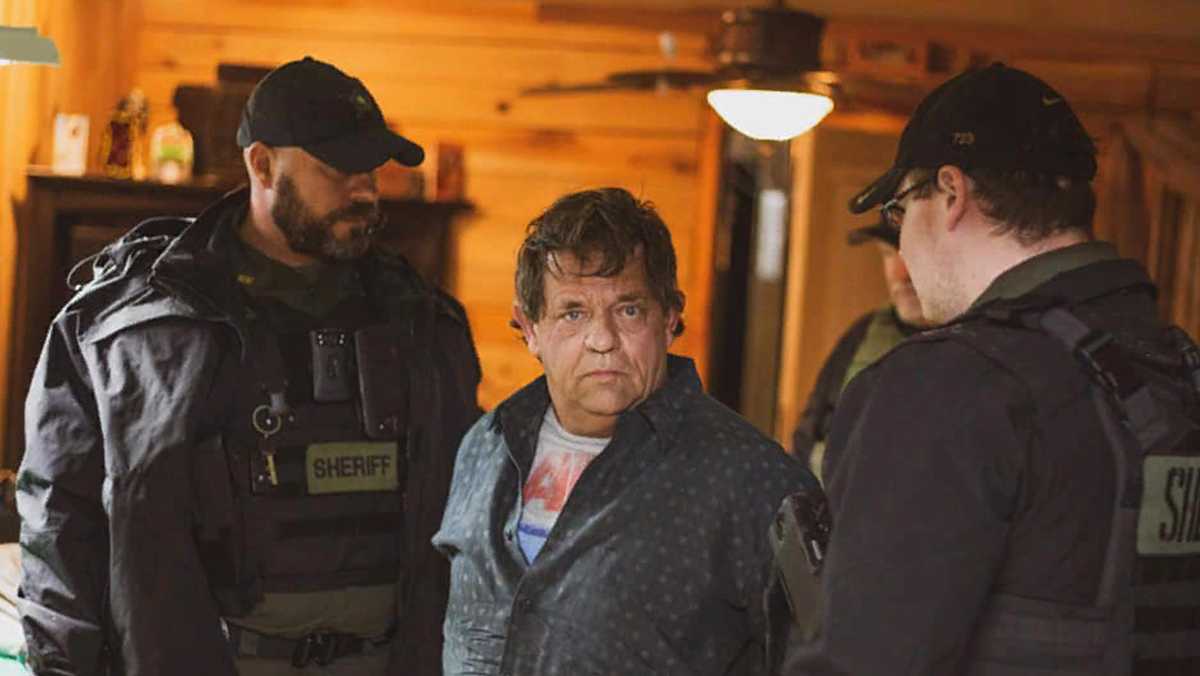 Man arrested, suspected of selling drugs near church, officials say