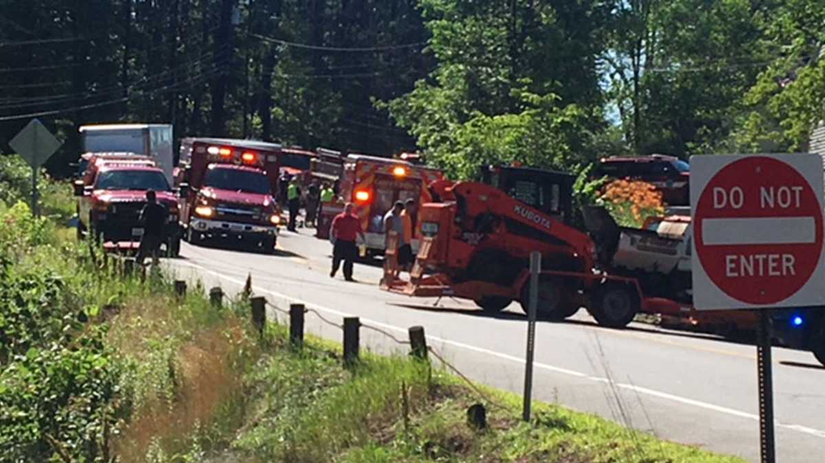 Serious crash closes Route 114 in Goffstown