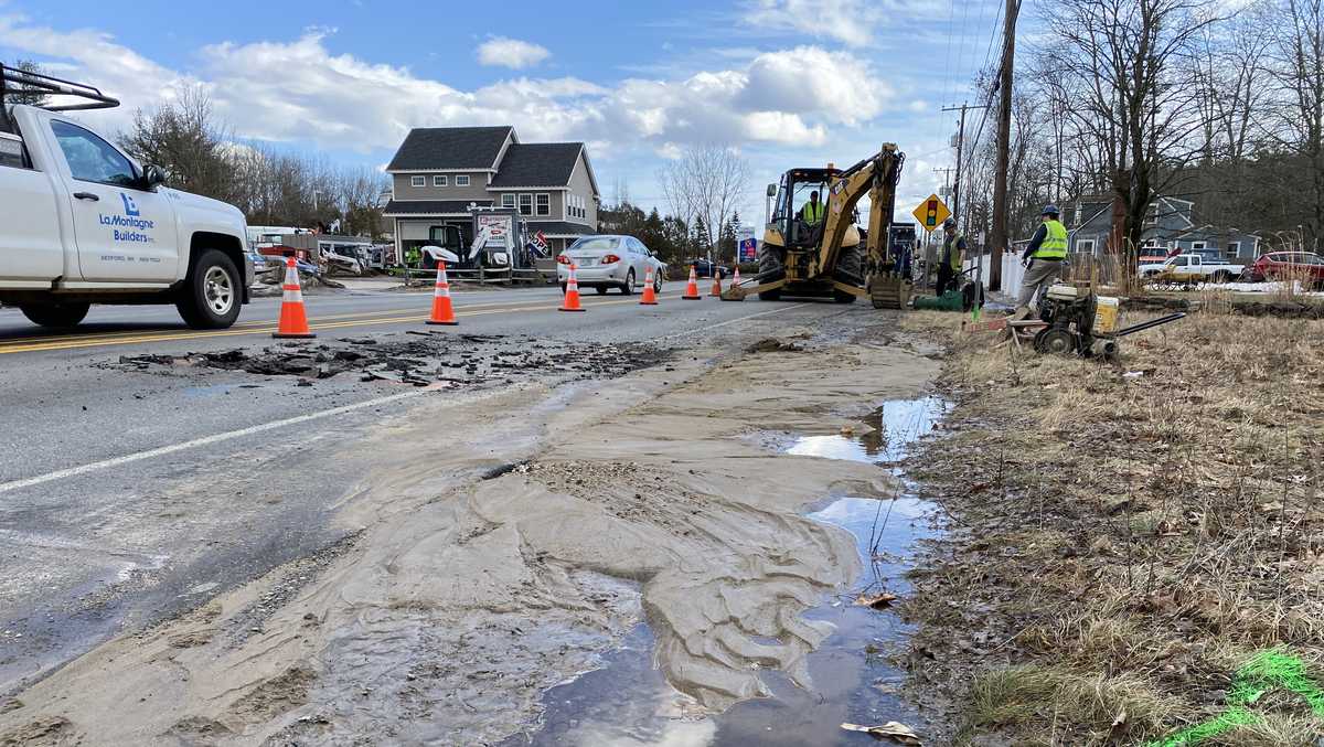 Water main breaks on Mast Road in Goffstown, New Hampshire