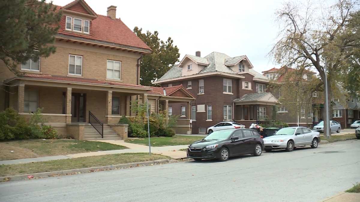 Omaha planning board advances new apartment plan, opponents want to