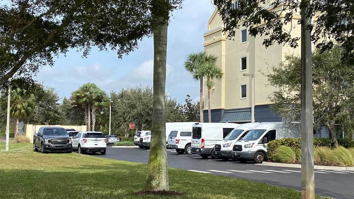 Two dead in murder-suicide at Golden Gate Estates hotel - Vimarsana News