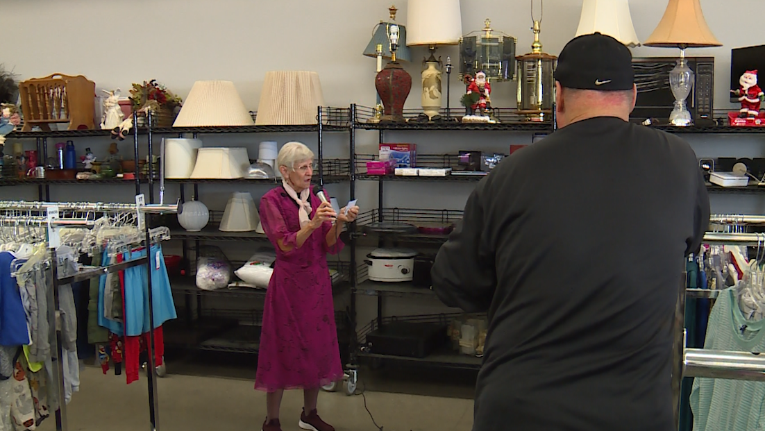 Hamilton grandma goes viral after singing in local Goodwill store